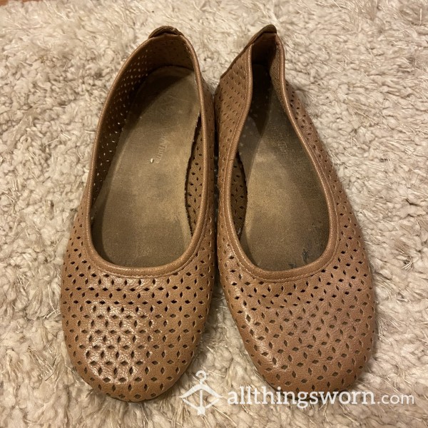 10+ YEAR WORN BALLET FLATS