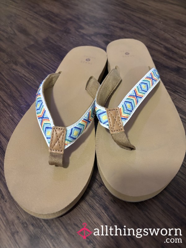 $15 Rainbow Flip Flops🌈