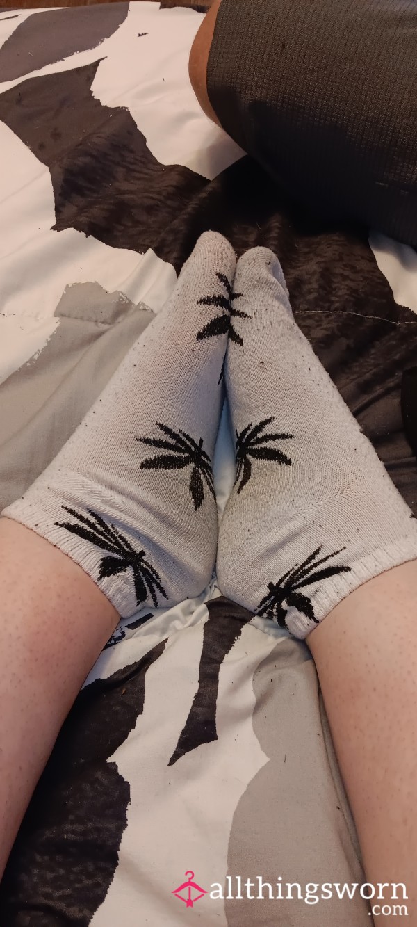 420 Flower Socks