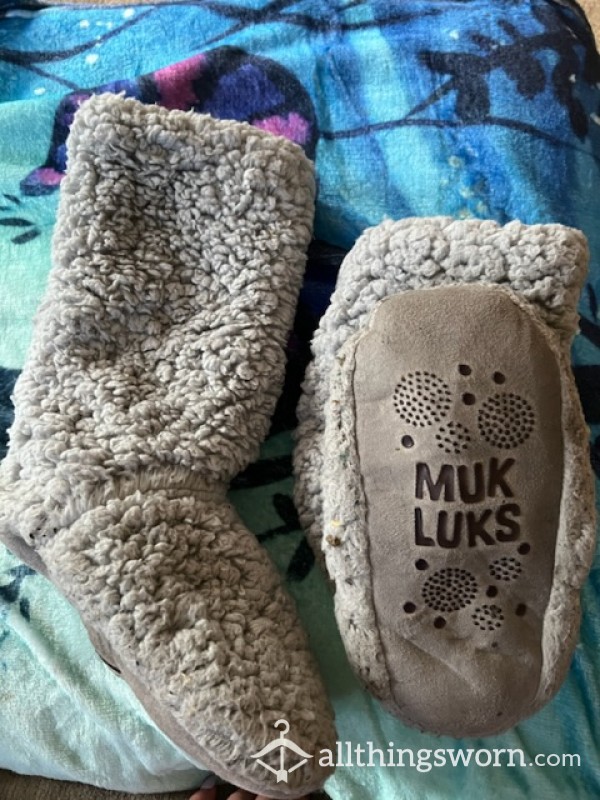 5 Year Old Gray Muk Luks Slippers.