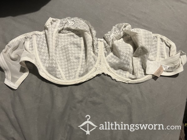 Alice Old Worn Bra Size 38K