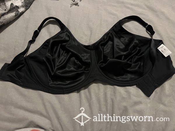 Alice's Old And Worn Black Bra Size 38JJ