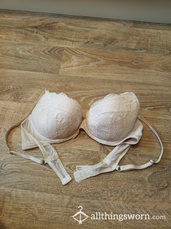 Ann Summers 38c, Very Worn, White Bra