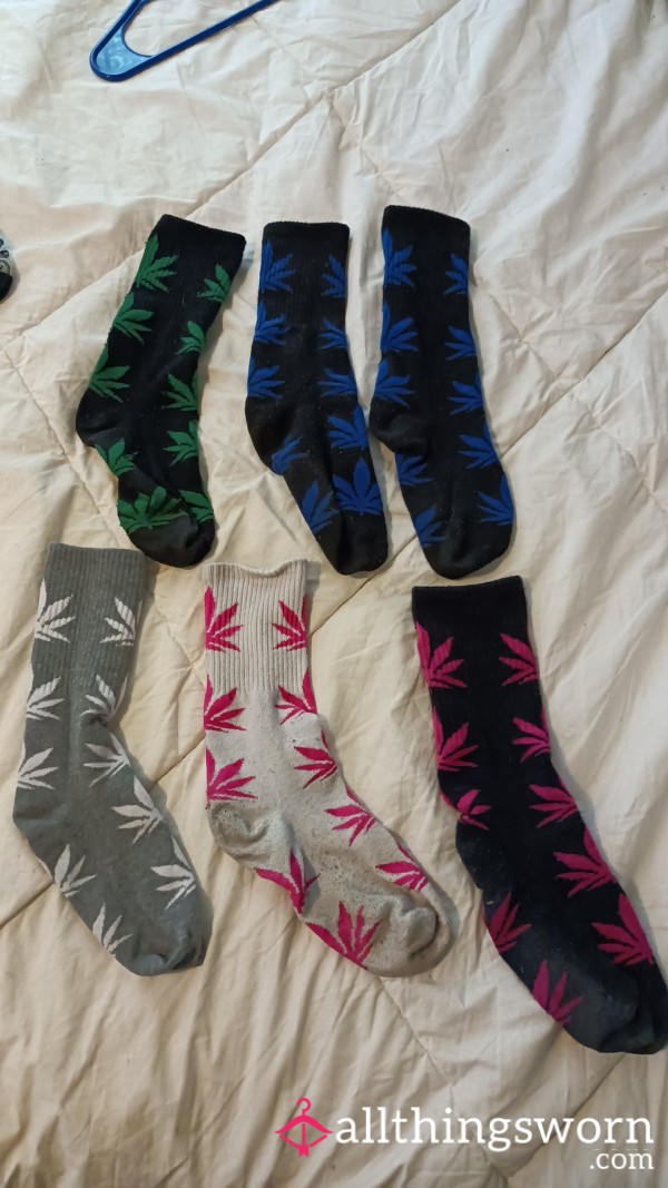 A**orted Pot Socks 🍃🍁🧦