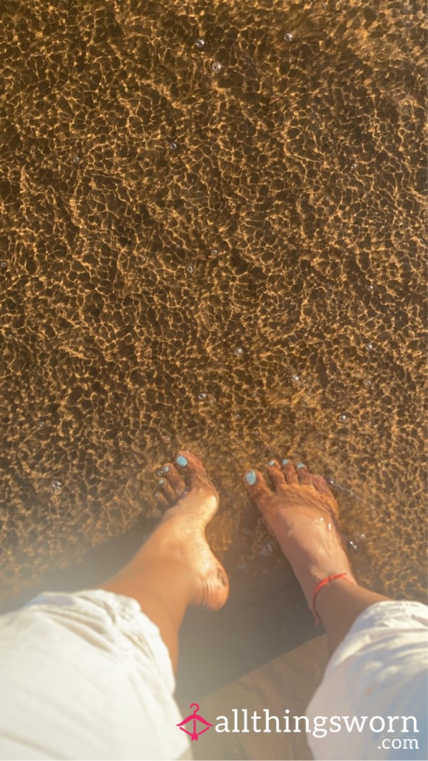 Beach, Boat & Toes