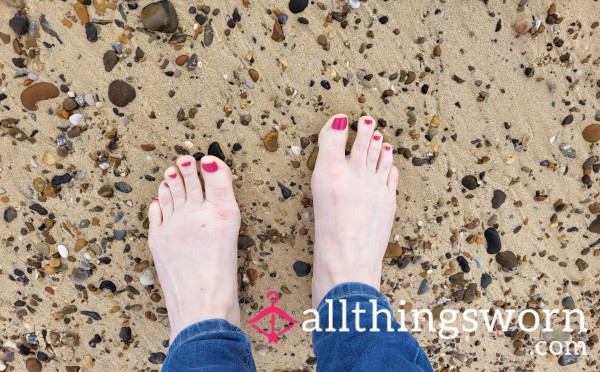 Beach Walk Feet 🌊