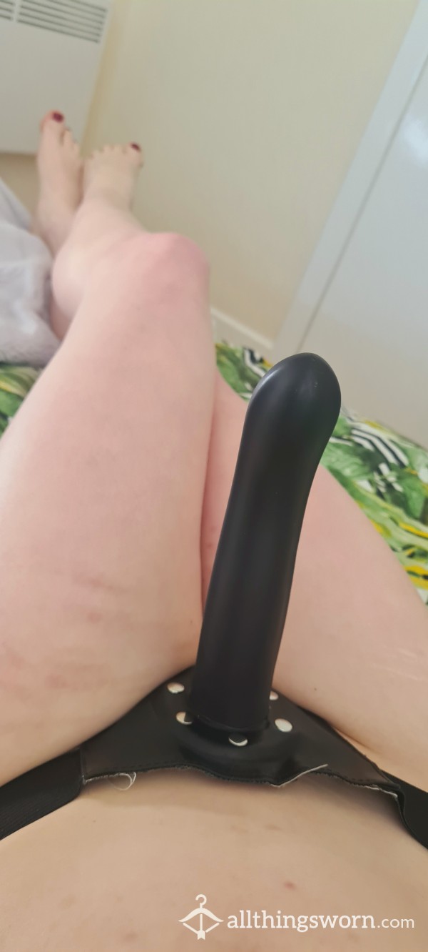 🍆  Big Black 7 Inch Strap-on