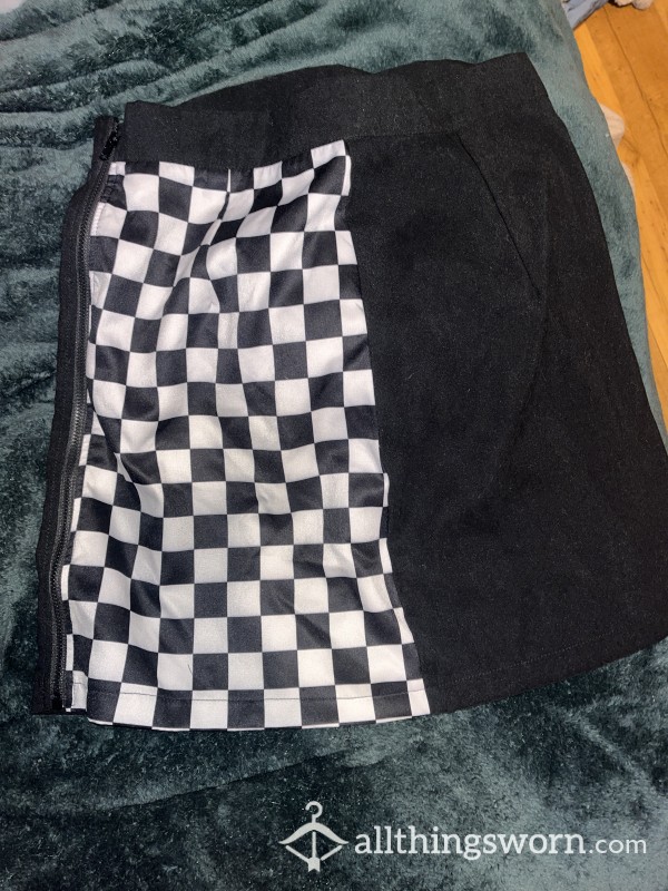 Black And Checker Split Sl*t Skirt🖤🖤