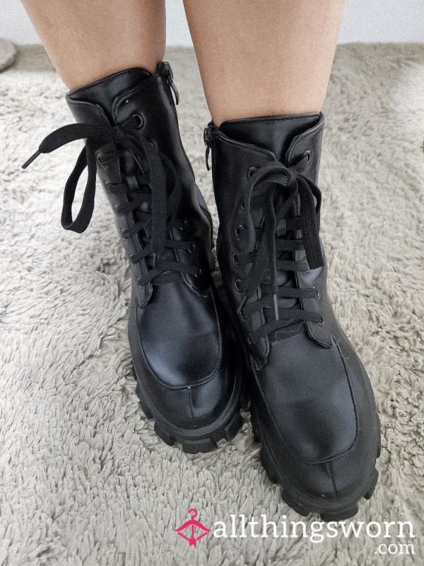 Black Boots