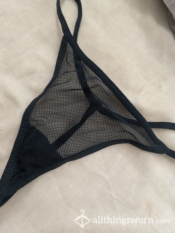 BLACK FISHNET G-STRING