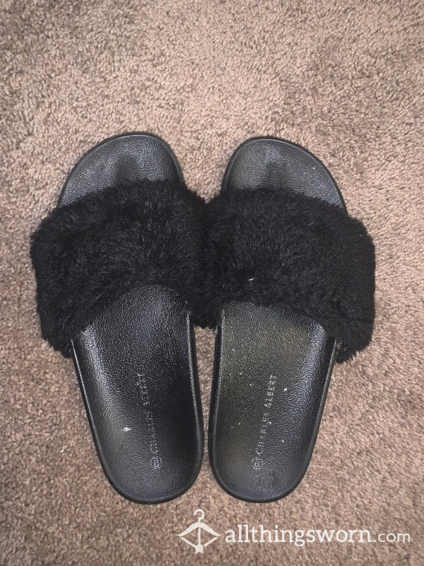 Black Fluffy Slides