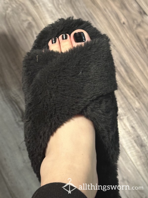 Black Fuzzy Slippers