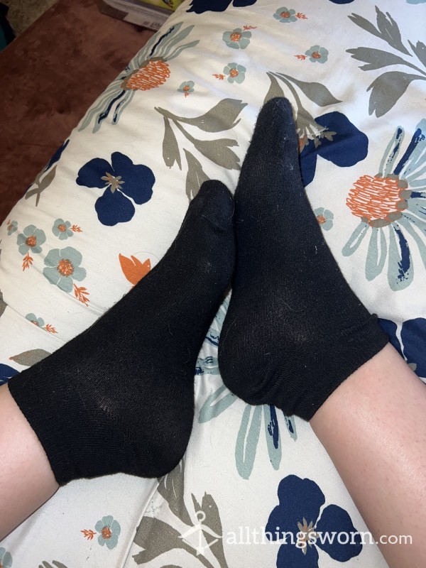 Black Pet*te Socks SIZE 6