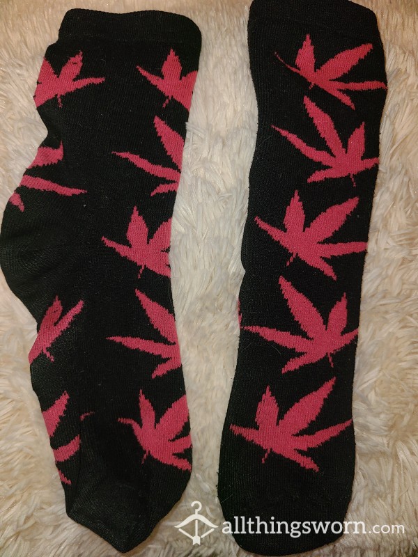 🖤Black & Pink Socks & PIC🩷FREE US SHIPPING!