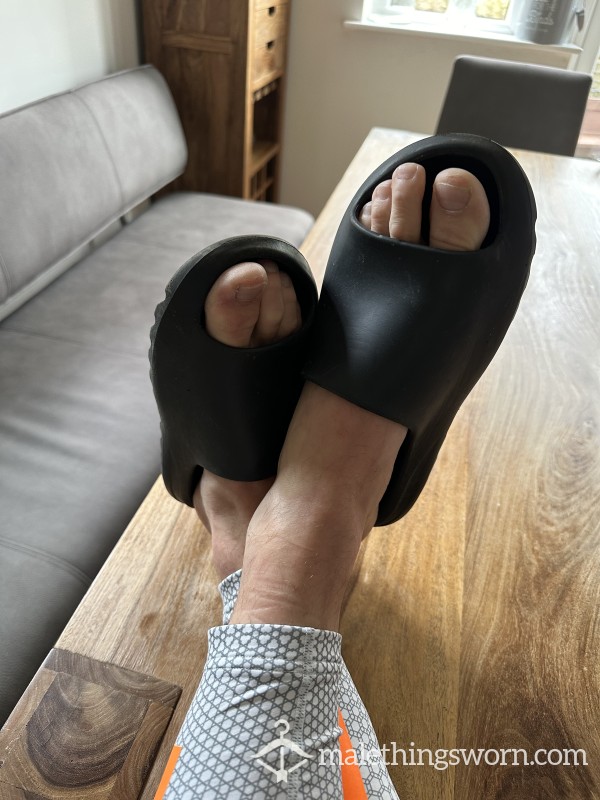 Black Rubber Slides