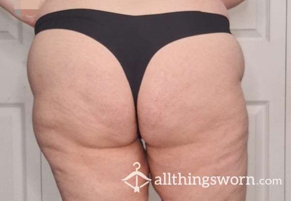 48hr Worn Black Seamless V-waisted Thong *SALE*