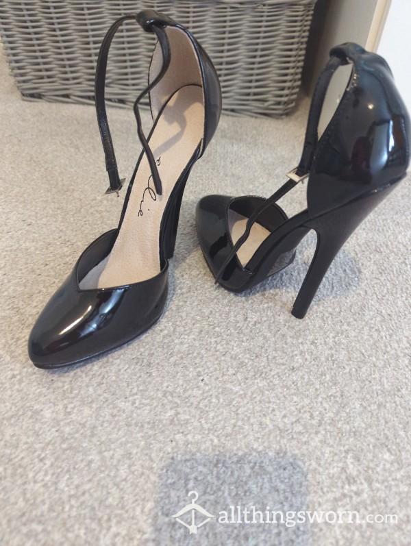 Black Shine High Heels Size 7