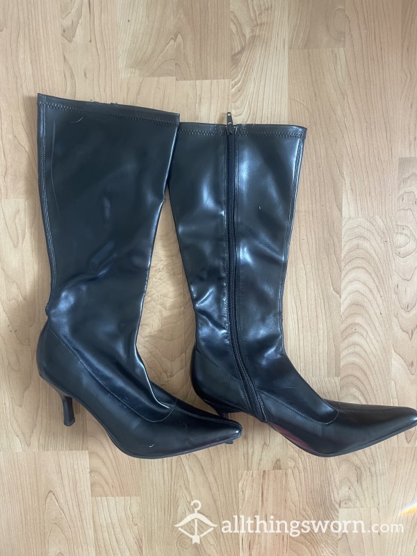 Black Shiny Boots