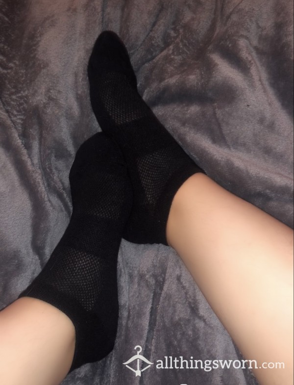 💌 BLACK X FISHNET SOCKS 💌