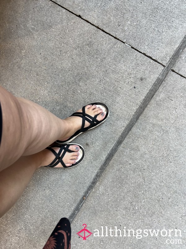 Black/white Croc Sandals