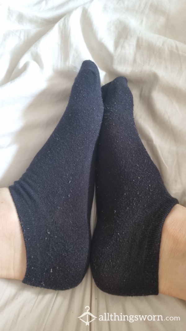 BUNDLE BLACK POP SOCKS 3 FOR £20. £10 EACH!