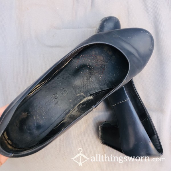 CABIN CREW UNIFORM SHOES - Well Worn