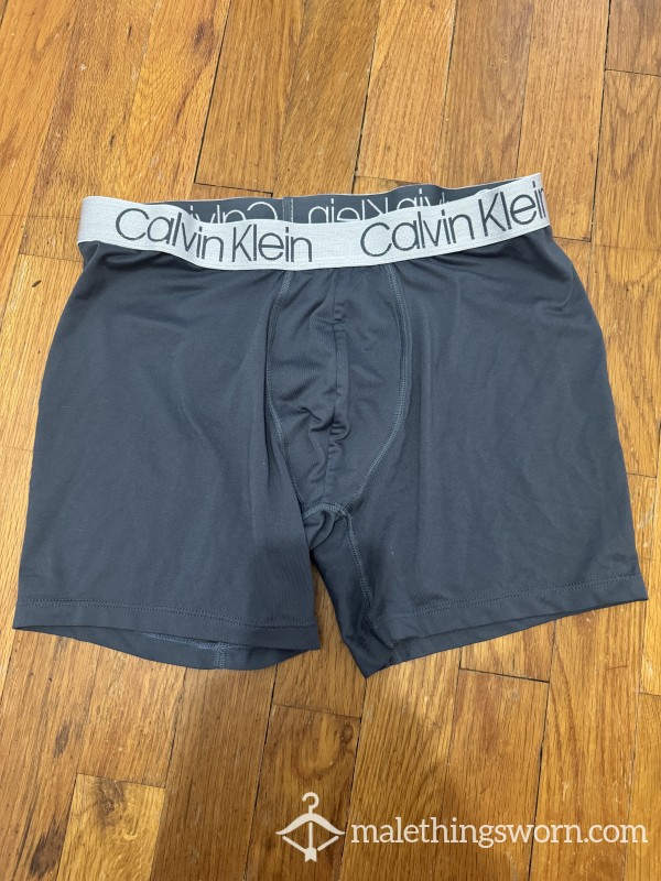 CUSTOM WEAR: Calvin Klein