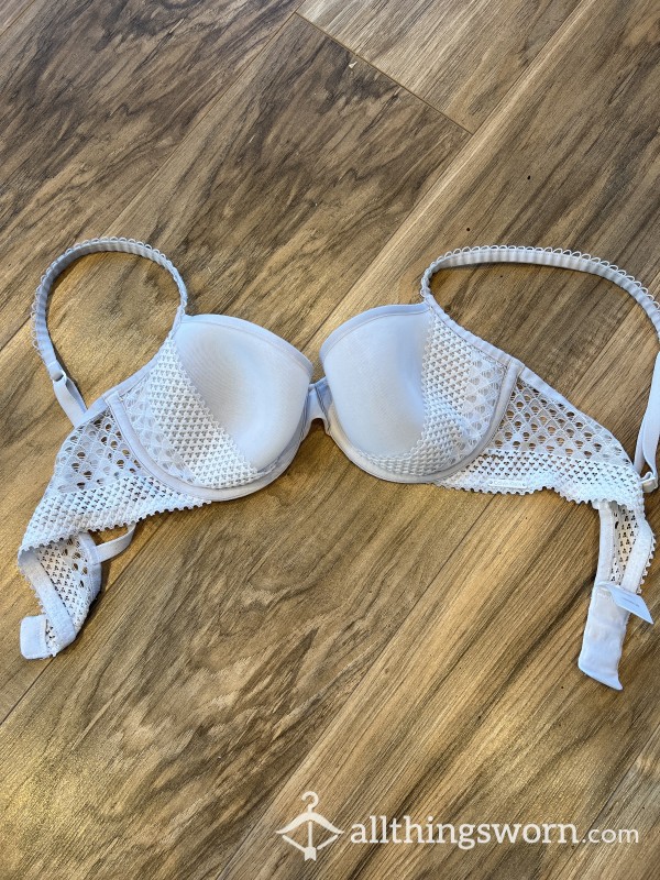 Unwashed Calvin Klein White Bra