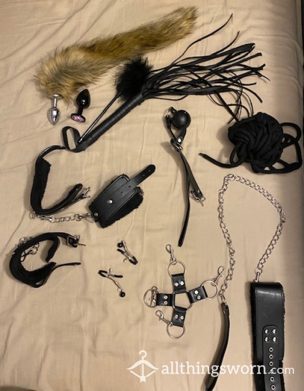 Bondage: Choose What My Boyfriend Does To Me