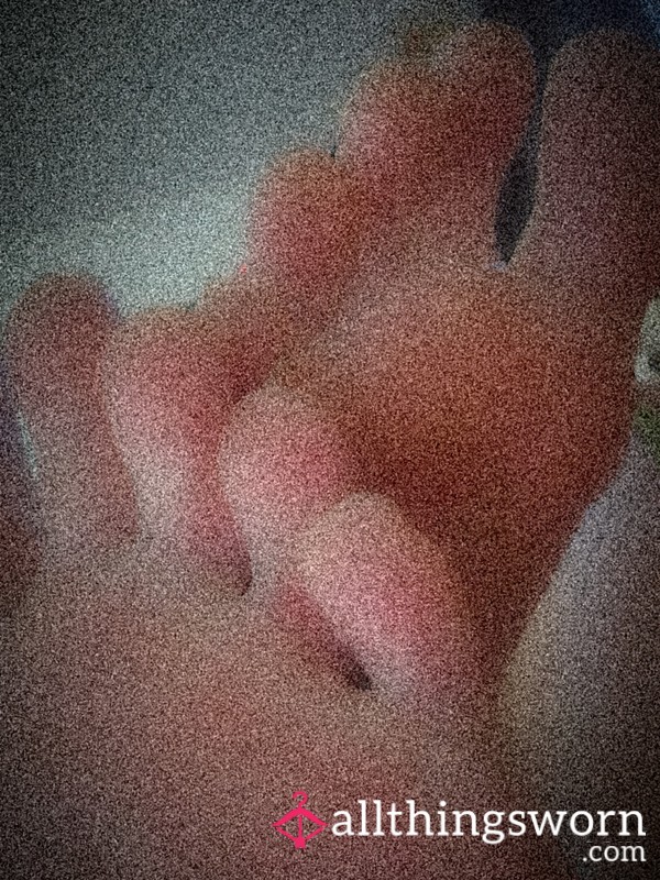 Close-ups Of My S**y Giant Feet