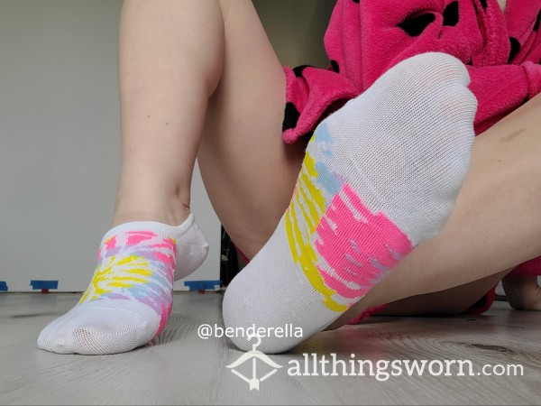 Colorful Tie Dye No Show Socks