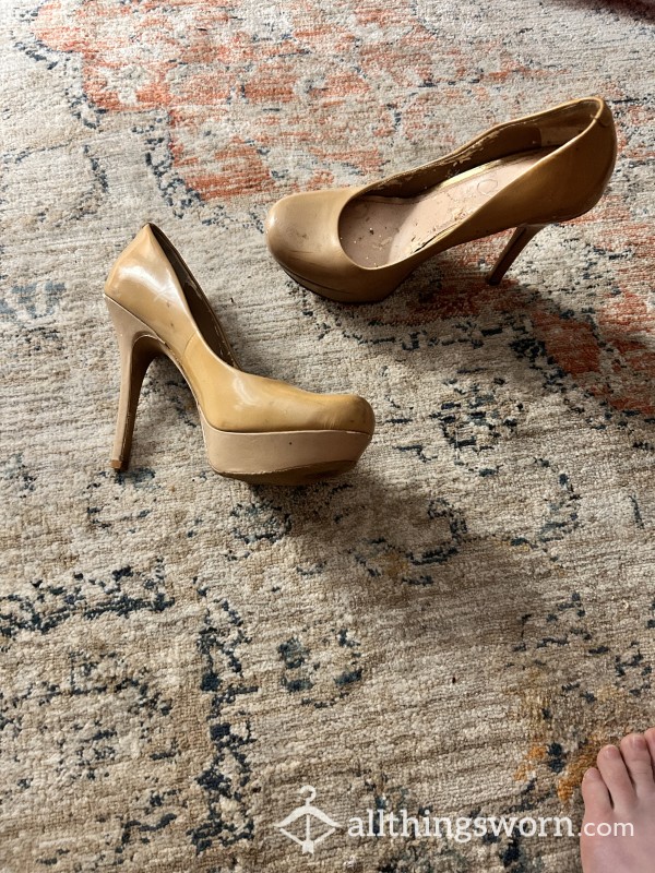 Crème Pumps, Size 8