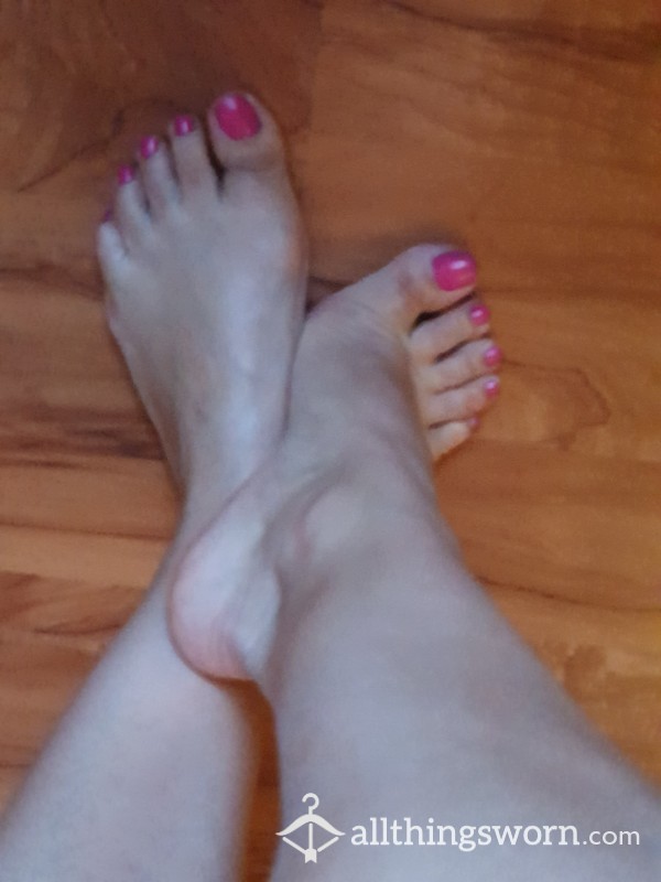 Custom Foot  Photo Sets Available