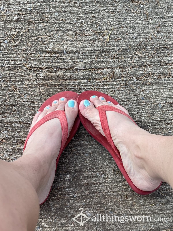 Dirty Cute Cherry Red Well Worn Flip-flops