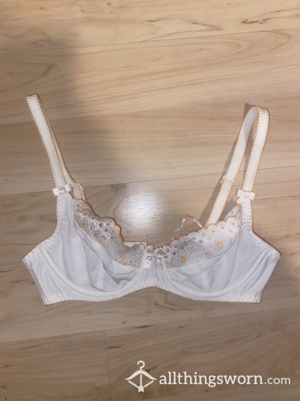 Cute White And Orange Bra🧡