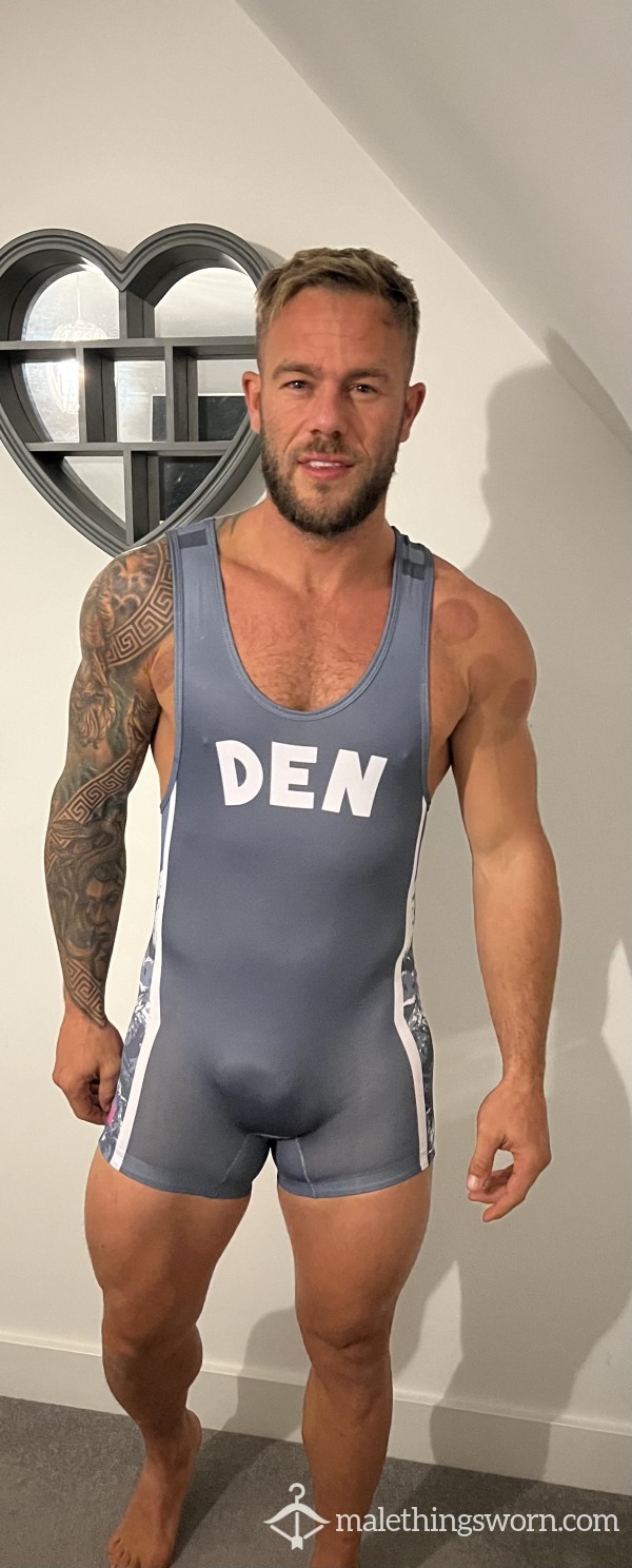 DEN Singlet