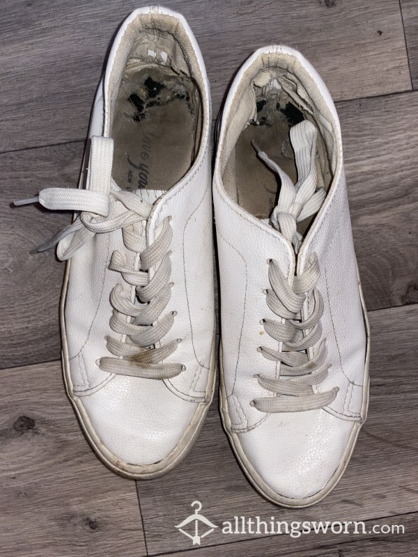 🤍 Destroyed Plimsoles 🤍