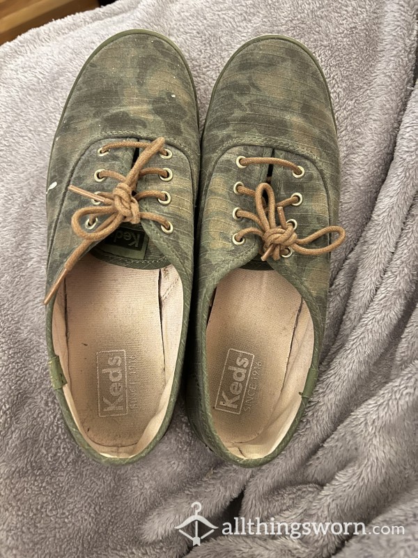 Dirty Camo Keds