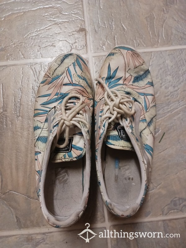 Dirty Flor*l Vans