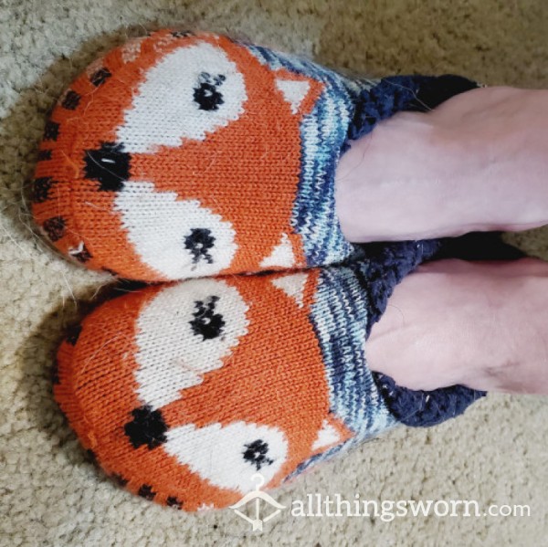 DIRTY Fluffy Fox Slippers