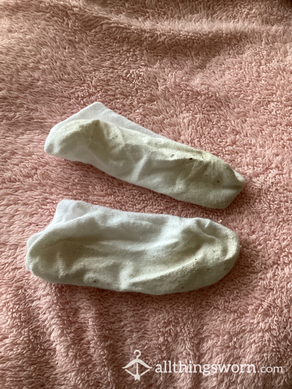 Dirty White Ankle Socks