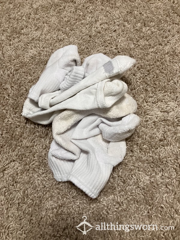 RANDOM DIRTY WHITE SOCK BUNDLE