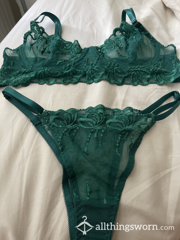 EmeraldGreen Lingerie 🤍