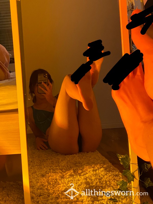 Feet Pic Set 🦶🏼10 Pics