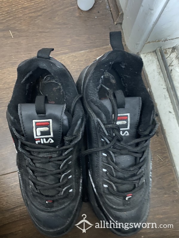 Fila Black Size 7