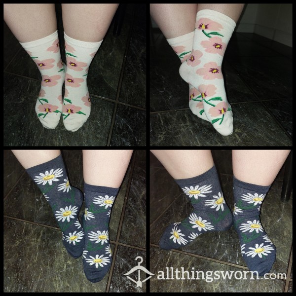 Flor*l Ankle Socks