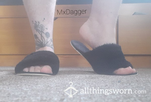 Fluffy Black Open Toe Slippers