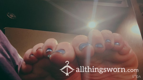 Foot Fet**h Five ( 5 Of My Hottest  Feet Pics )