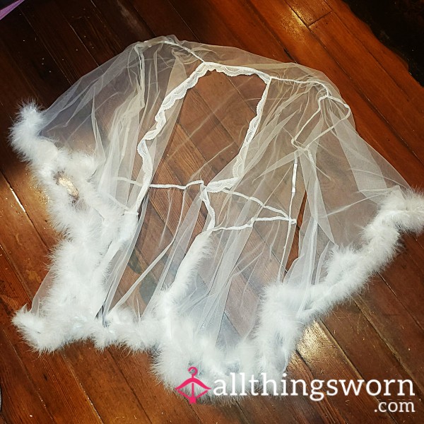 Foxy Fuzzy White Robe *1 WEEK WORN* $25