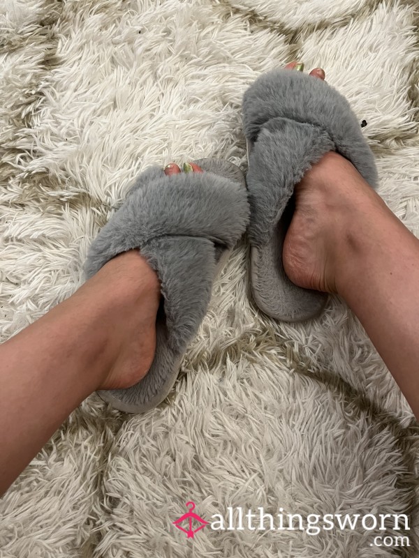 Well Worn Fuzzy Grey Open Toed Cross Slippers